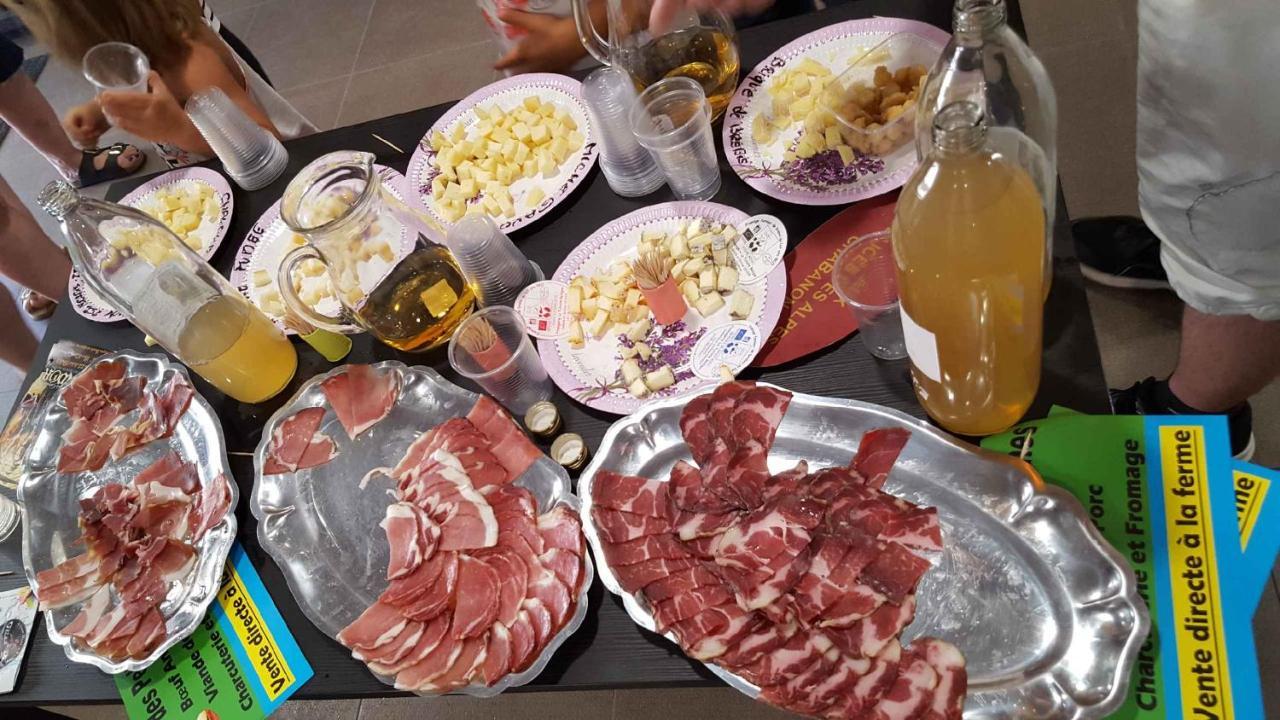 Les Blanches Provencales Panzió Selonnet Kültér fotó